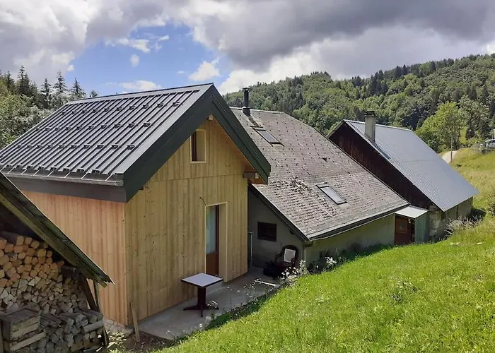 Le Loft Des Pins, Chartreuse Feriehus